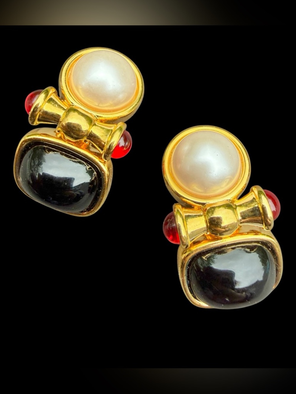 Vtg Joan Rivers Faux Pearl Black Cabochon Dangle Door Knocker Earrings